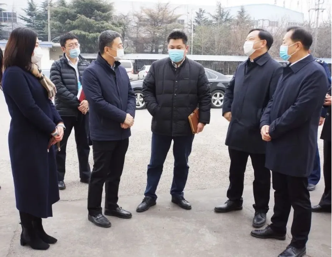 膠州市委副書記來遠見集團旗下旺年公司督導進口冷鏈食品疫情防控工作